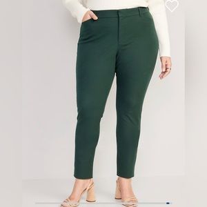 NWT - green pixie old Navy pants size 24